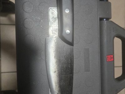 Kitchen Chef's Knife, Large Blade, Black Handle, Full Tang