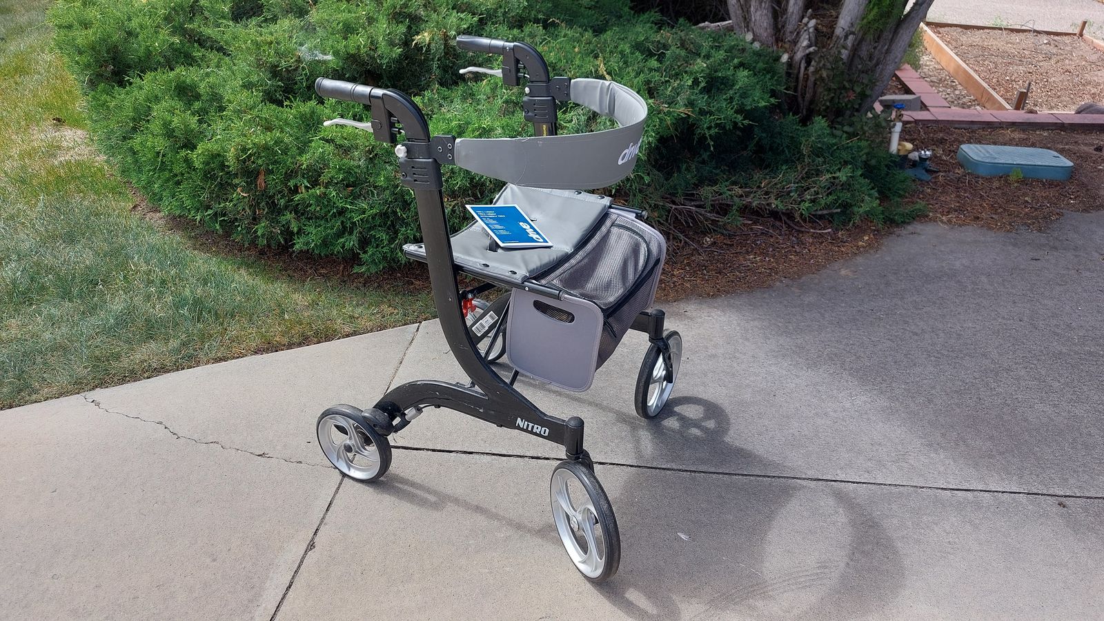 DRIVE Nitro Rolling Walker (Rollator) in Black/Gray - Excellent Condition, Foldable Design