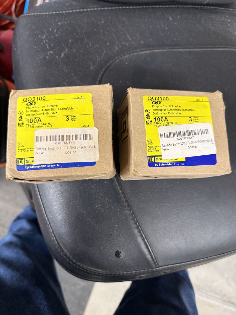 Square D QO3100 3 pole breakers