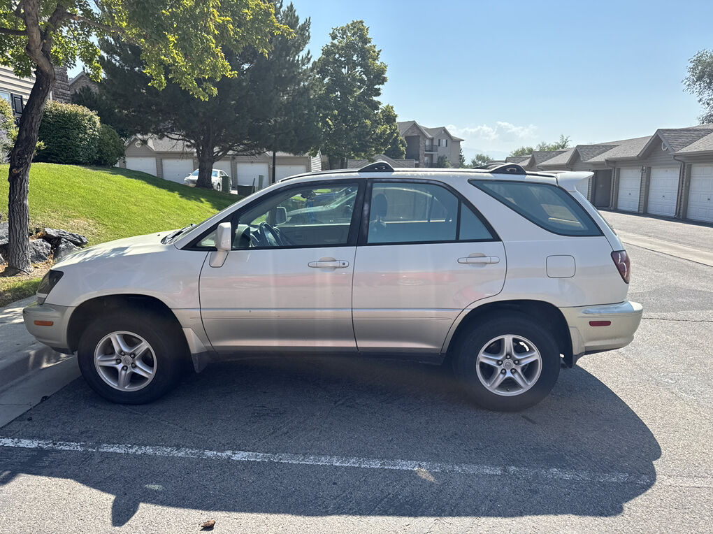 2000 LEXUS RX
