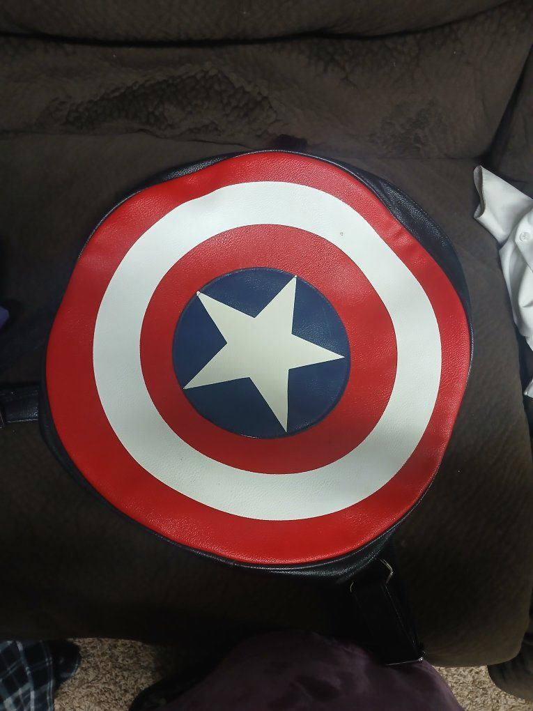 Captain America Shield Backpack / Shoulder Bag - Red, White & Blue Marvel Comics Fan Gear