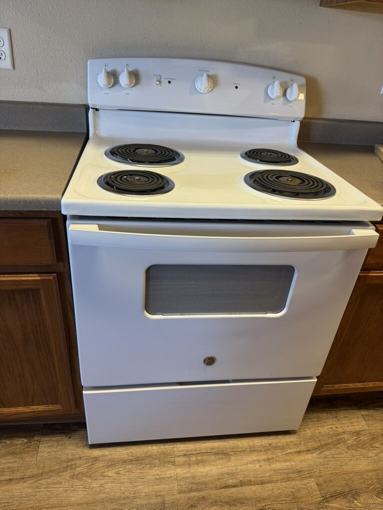 GE Stove