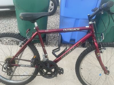 Clean 15 Speed MaGna Outreach Bike- Ready To Ride
