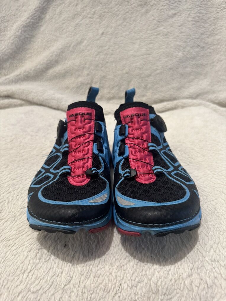 Vasque Women’s 7 Black/Blue/Pink Boa Trail Shoes