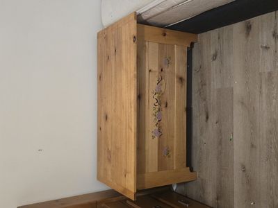 really nice polished glossy chest/toy chest