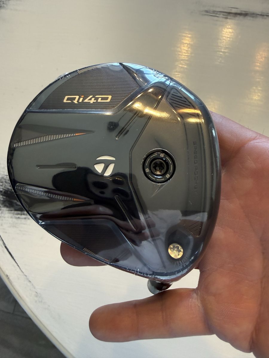 TaylorMade Qi40 7wood brand new