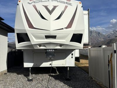 2014 Voltage V3305