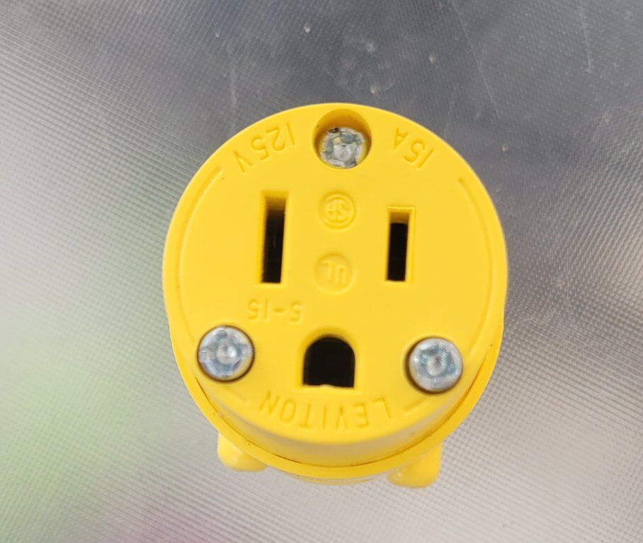 15 Amp 125-Volt NEMA 5-15R 2 Pole 3 Wire Grounding