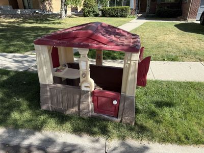Free Toddler Playhouse - Used, Some Sap on Roof, Ready for a New Home!
