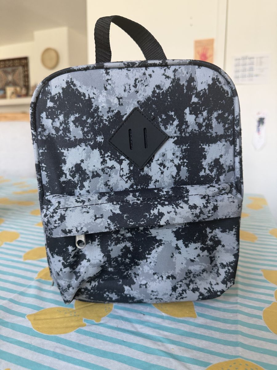 Lunch bag (black and gray)