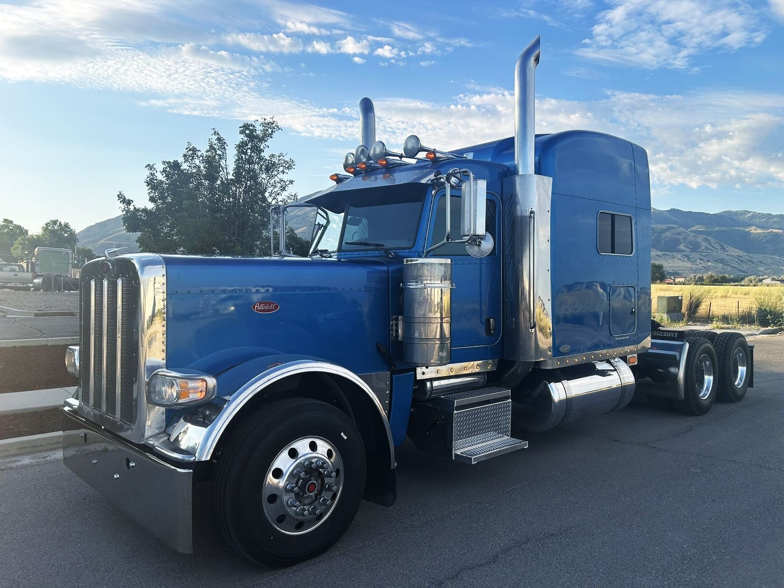2010 Peterbilt 389 EXHD Cat motor