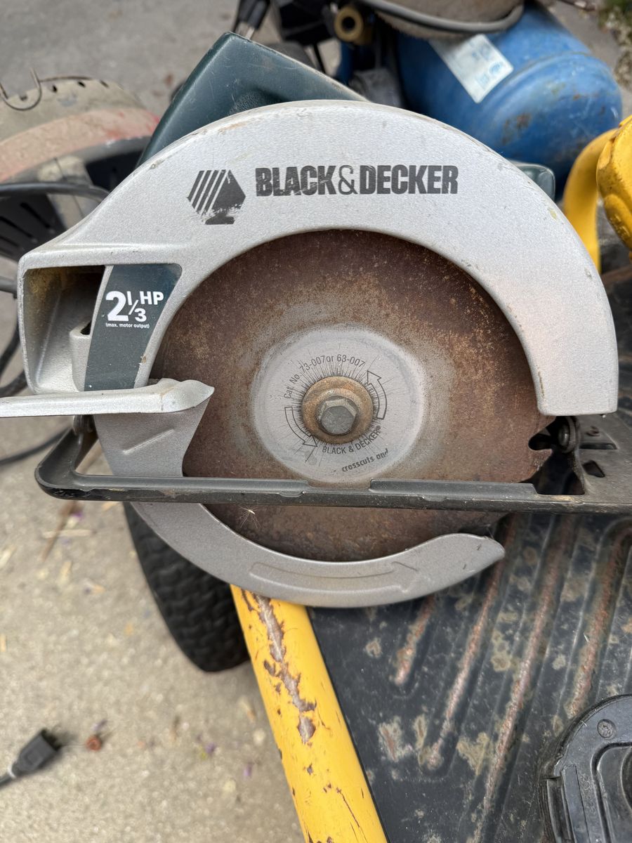 Black&Decker skillsaw