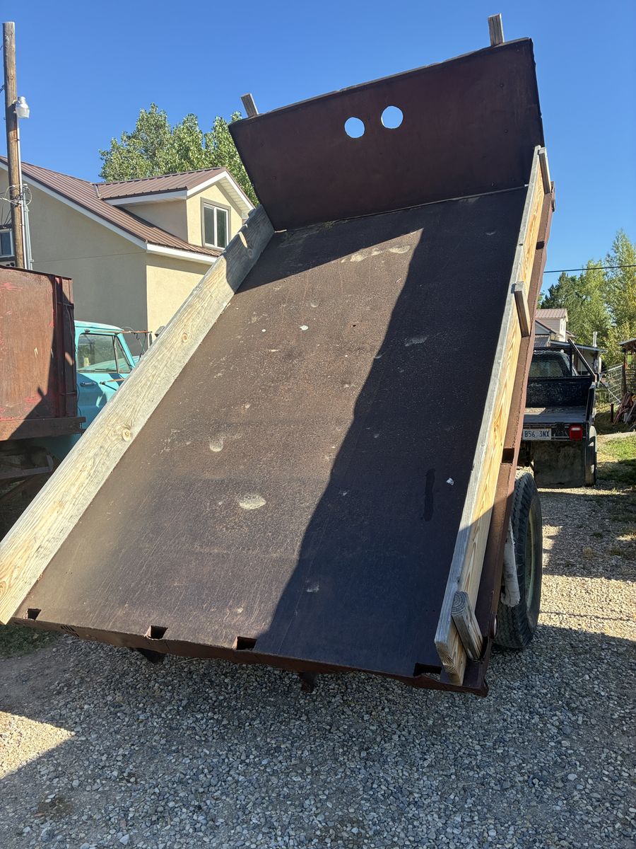 DUMP TRAILER