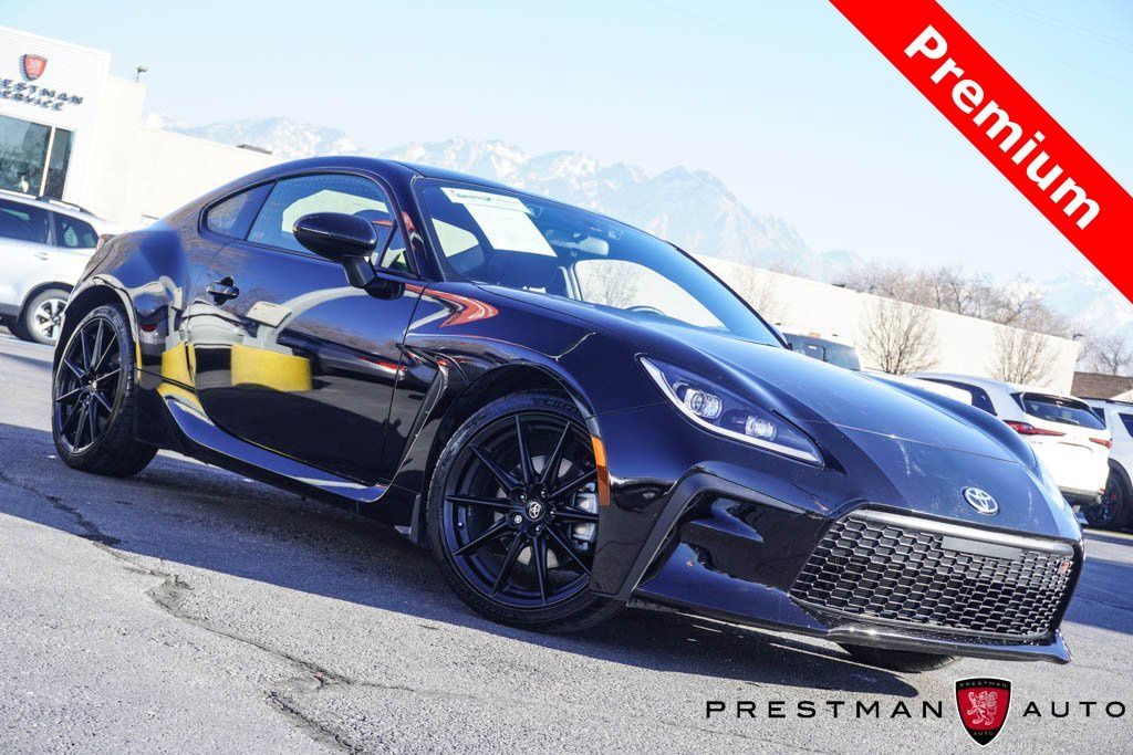 2025 Toyota GR86 Premium