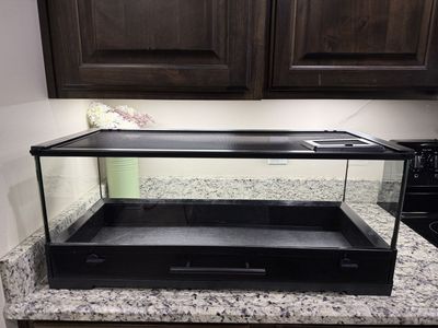 Thrive Easy Clean 40-Gallon Reptile Cage