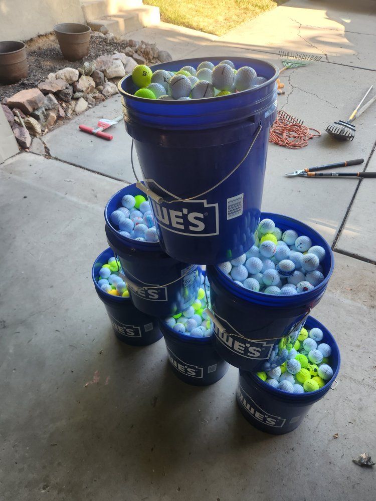Bucket of Quality Mint Golf Balls