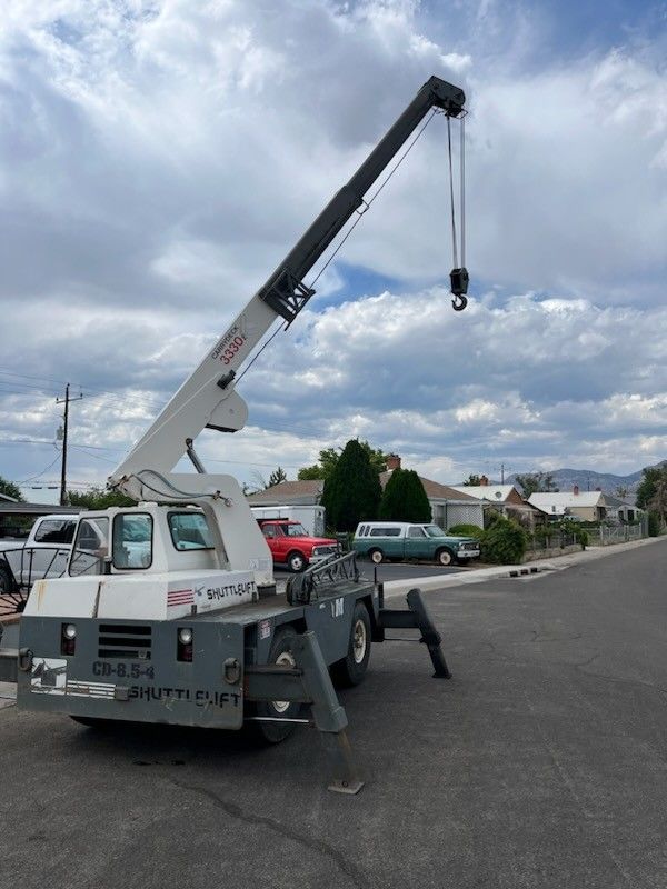 Shuttlelift Carrydeck 3330E Industrial Crane Lift