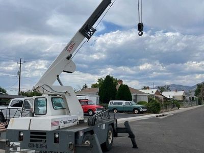 Shuttlelift Carrydeck 3330E Industrial Crane Lift