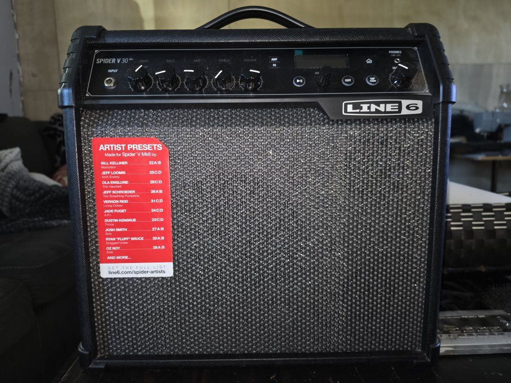 Line 6 Spider V 30 MkII 30-Watt Guitar Amp