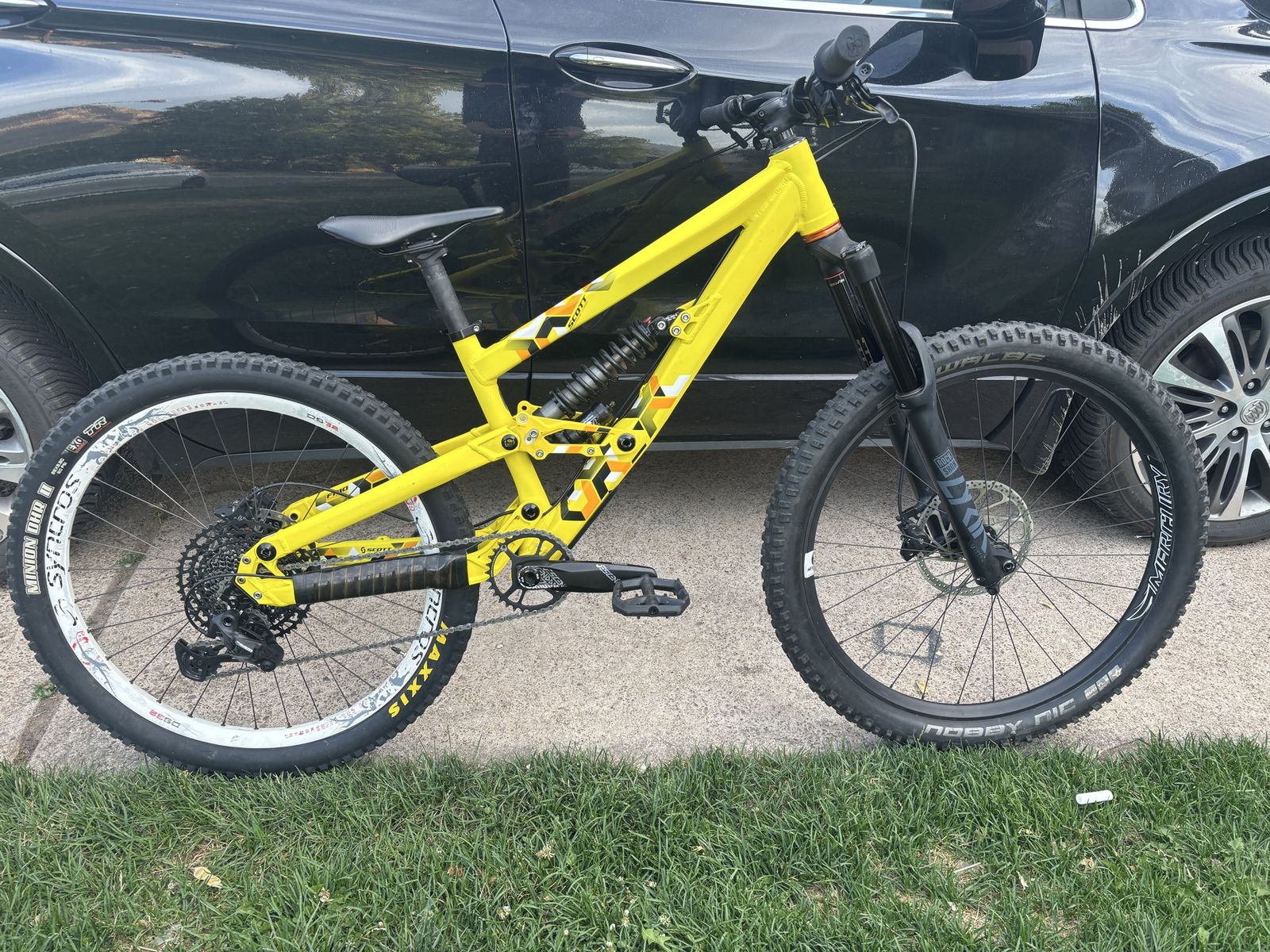 Scott Voltage fr10 Downhill Mountain Bike - Full Suspension, Yellow, Size Short
