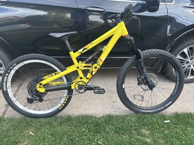 Scott Voltage fr10 Downhill Mountain Bike - Full Suspension, Yellow, Size Short