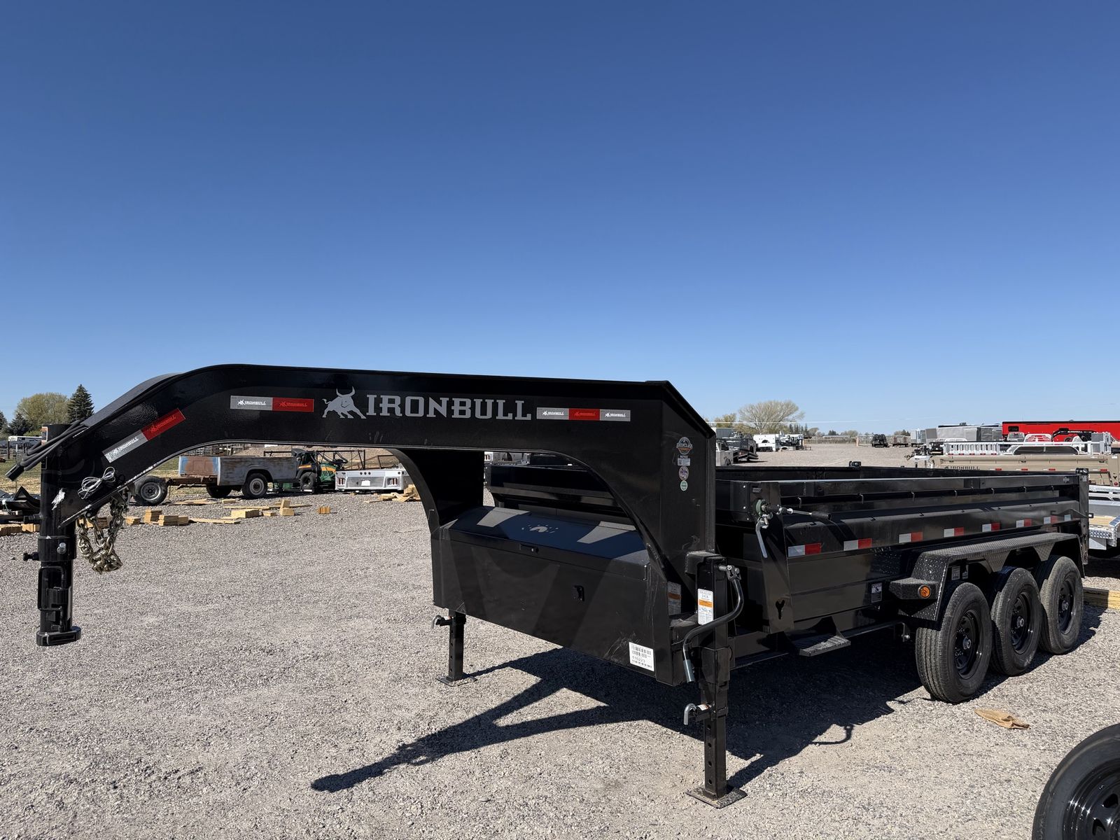 2026 Iron Bull DTB GN Dump 7’x16’