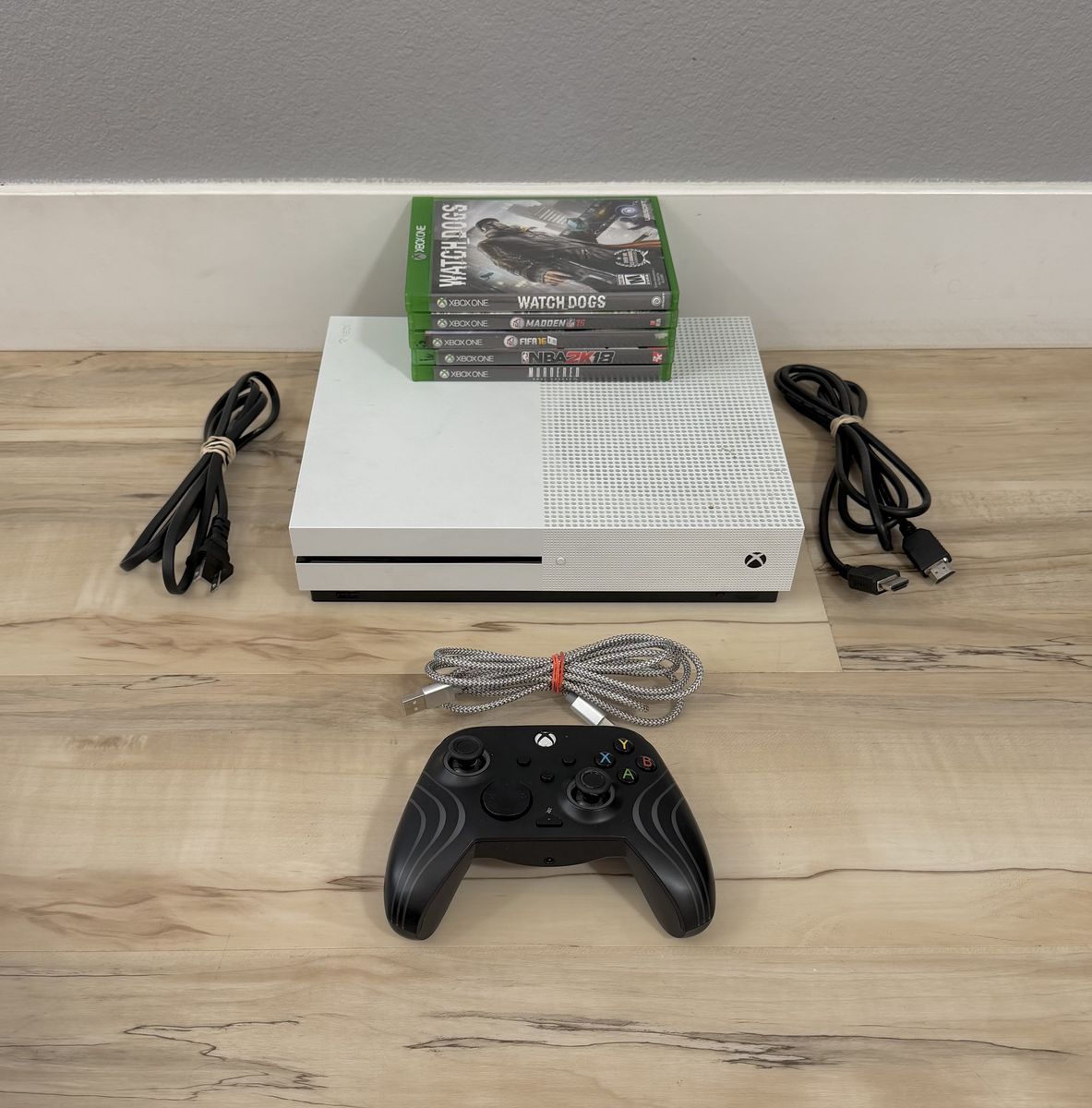 Xbox One S 5-Games Bundle