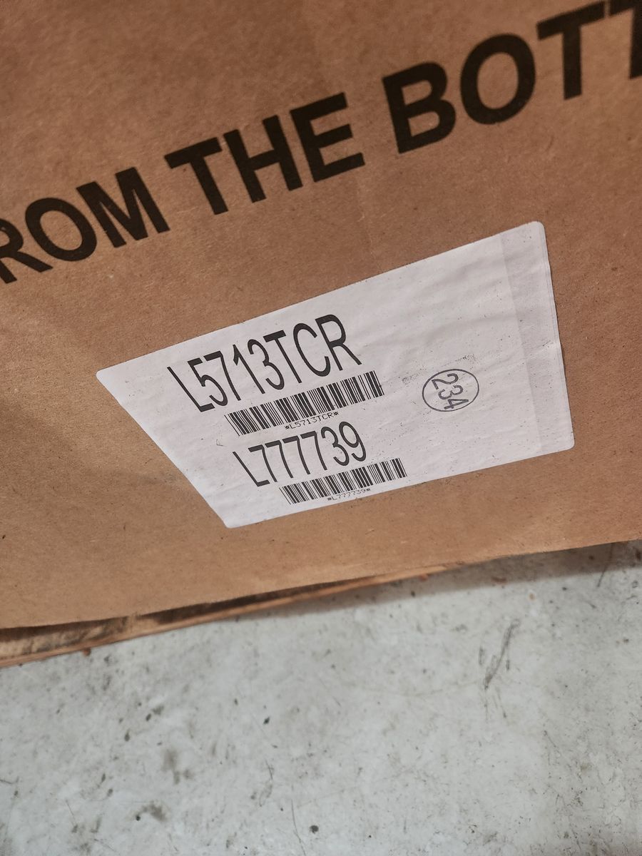 2013-2017 Ram 5.7 Hemi Complete engine still in crate.