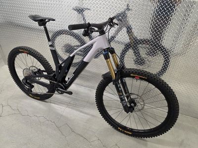 Unno Ikki E-bike
S1 5'4-5'9