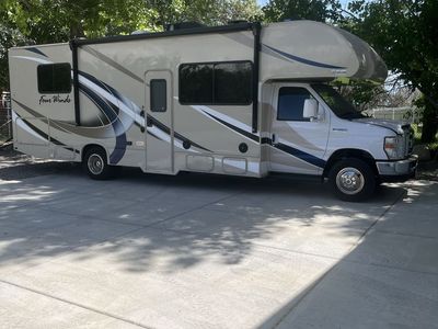 Thor Motor Coach Four Winds RV - Class C Motorhome - Great Condition, Ready for Adventure!