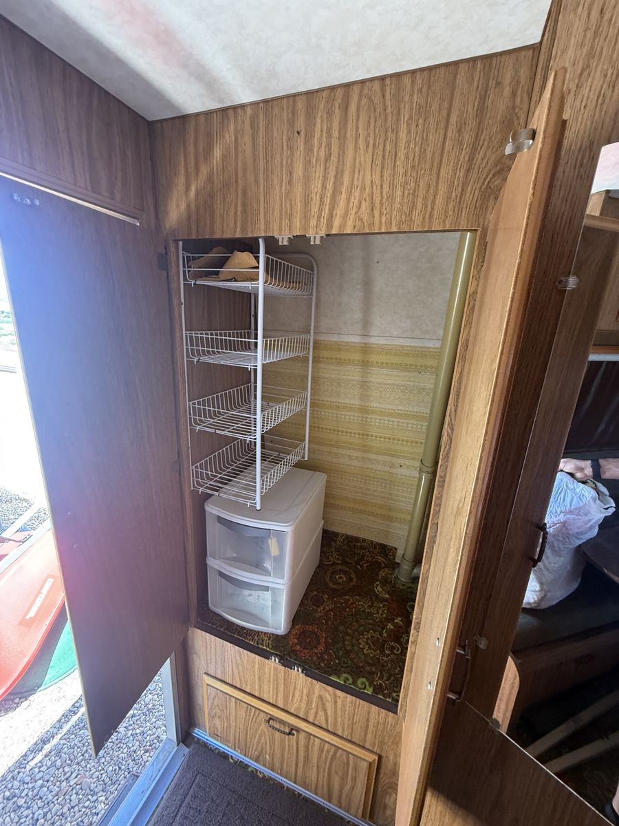 Main image 6