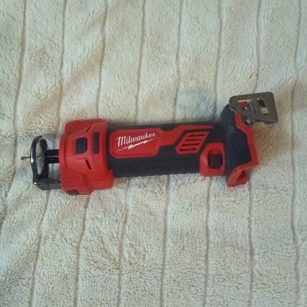 Milwaukee Cut out Tool *not working*