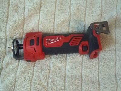 Milwaukee Cut out Tool *not working*