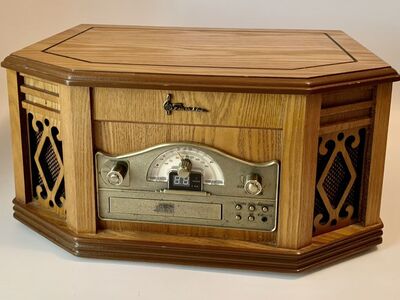 Emerson Stereo System Turntable Tape Radio & CD