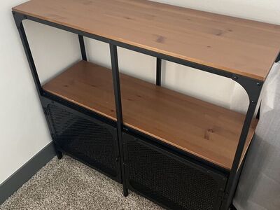 Entertainment center