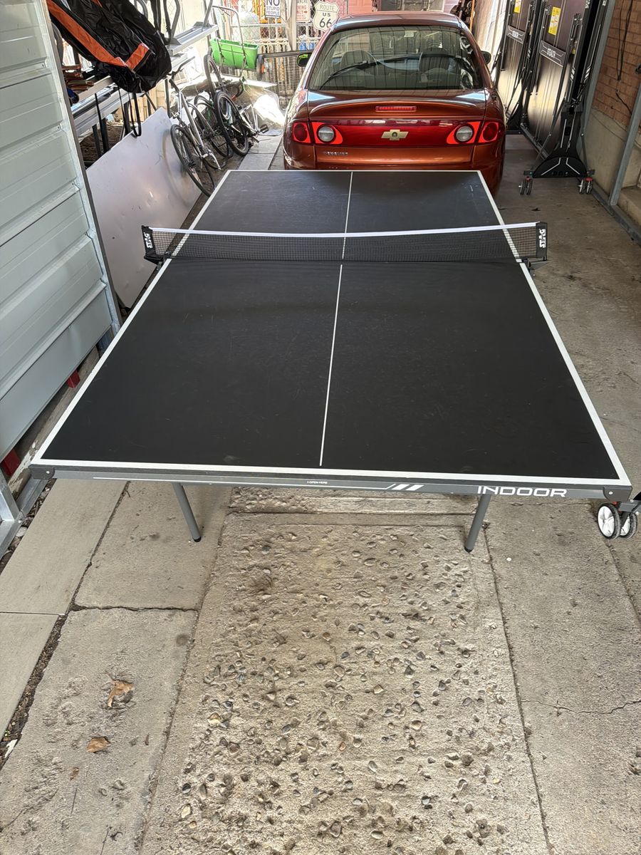 Stealth indoor ping pong table