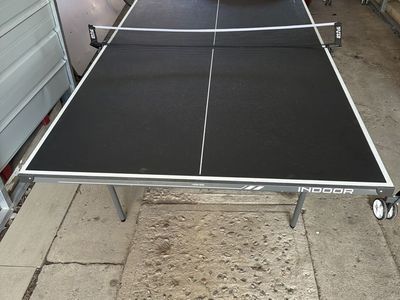 Stealth indoor ping pong table