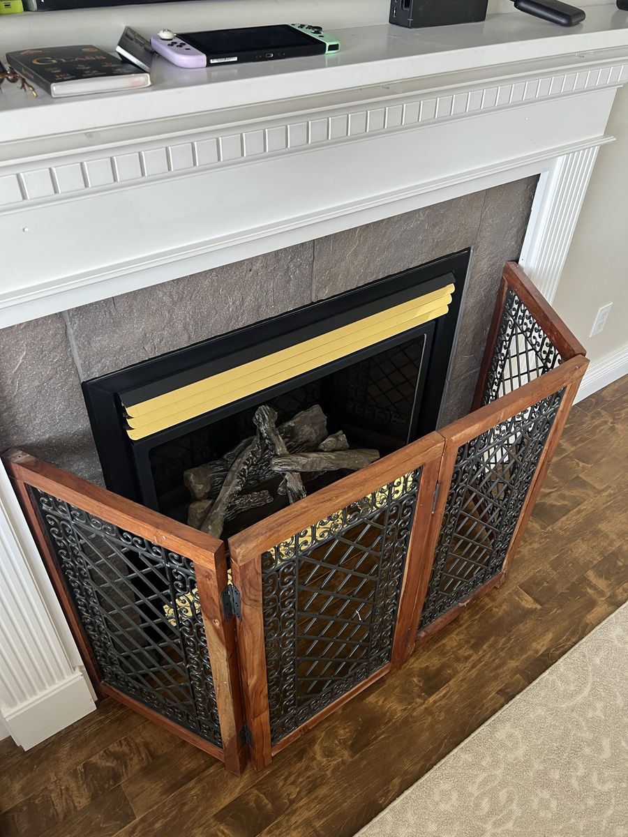 Fireplace gate