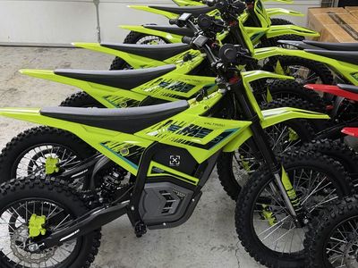 VALTINSU EM5 PRO 14/17 Electric Dirt Bike 50MPH Brand New 0 Miles