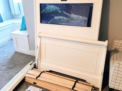 Twin LED Sleigh Bed Lifetime Products White w/Light-up Headboard Image & Lightheaded Beds Remote Control