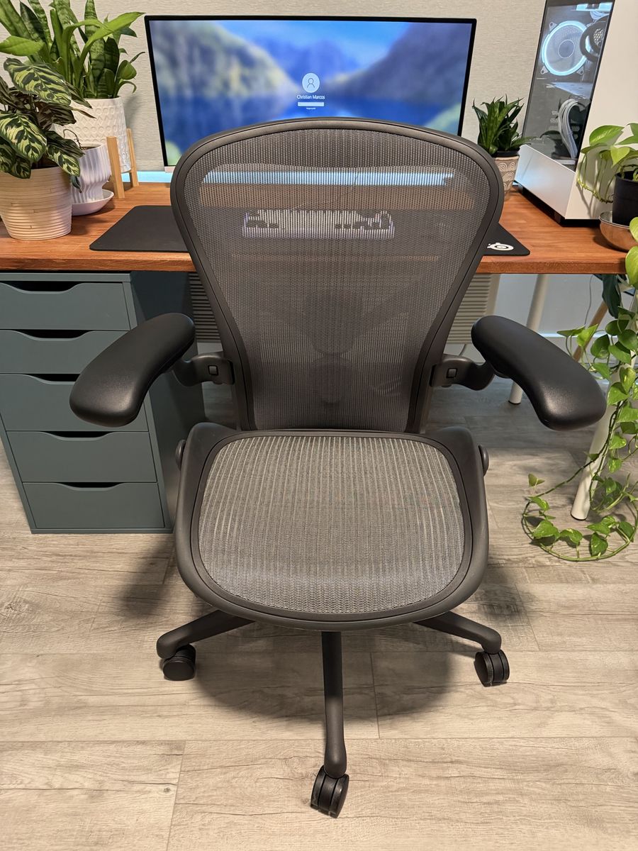 Herman Miller Aeron Remastered Office Chair ( FREE DELIVERY ) Size B