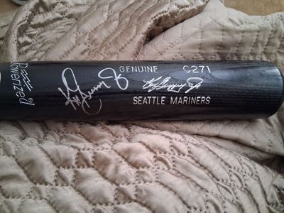 Signed Ken Griffey Jr. Baseball Bat w/COA