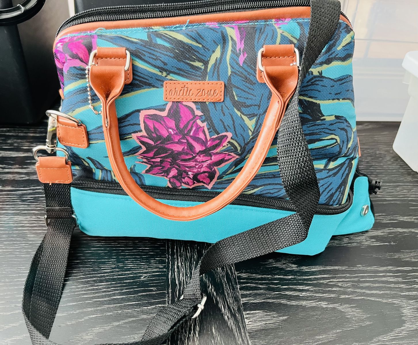 Arctic zone lunch bag.