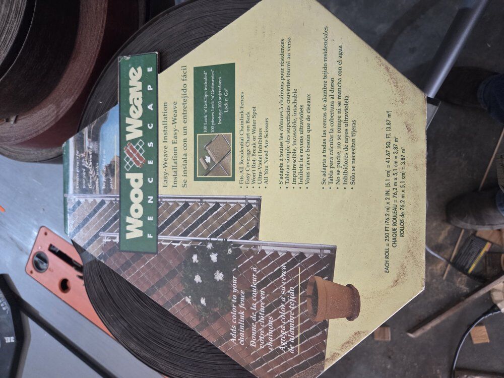 Chain link privacy weave