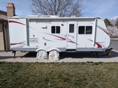 2011 Fun Finder 21’ Travel Trailer – Well Maintained & Ready to Go