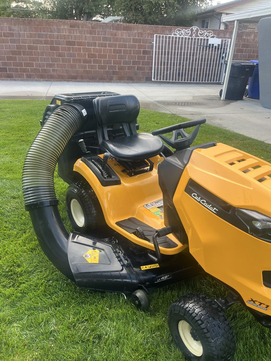 Cub Cadet XT1 42" Riding Mower with Dual Bagger - Garage Kept