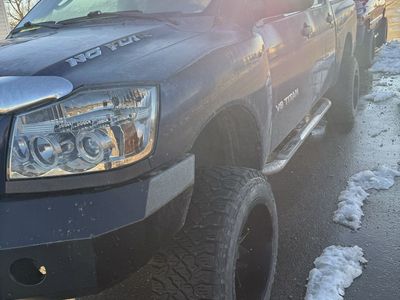 2008 NISSAN TITAN SE