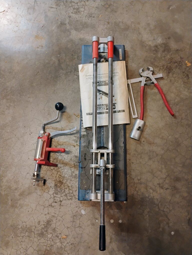 tile cutter and nippers
