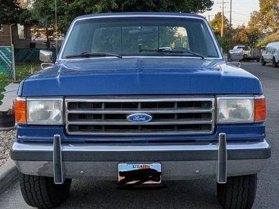 1990 Ford F-250 XLT Lariat