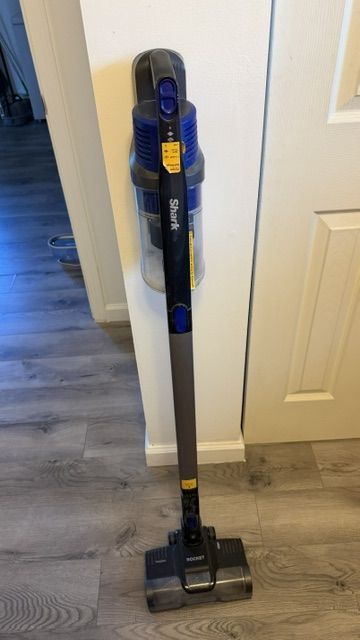 Shark cordless vacuum